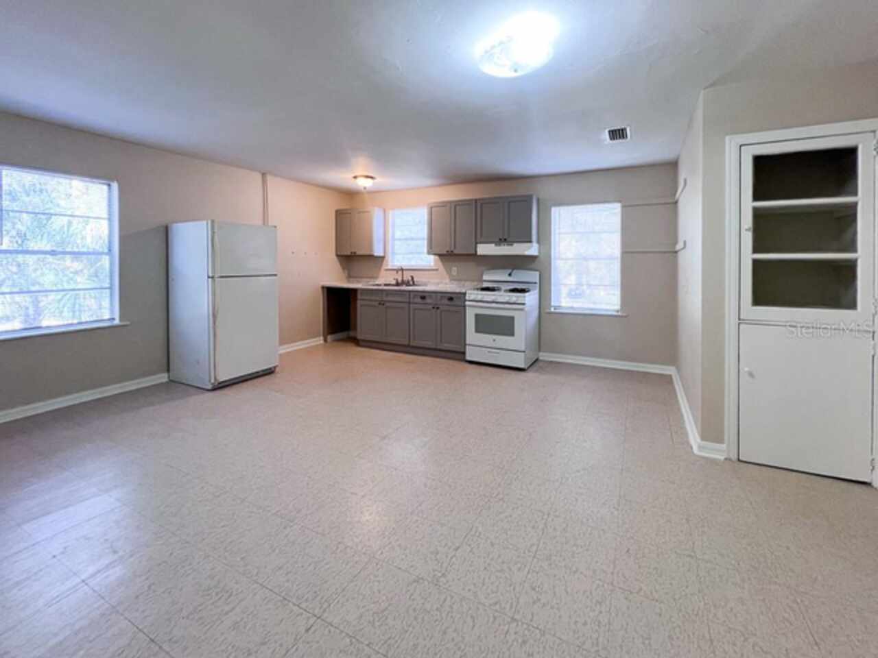 Listing Photo 6