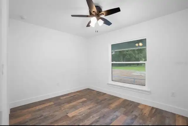 Listing Photo 32