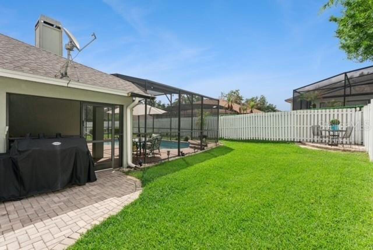 Listing Photo 8