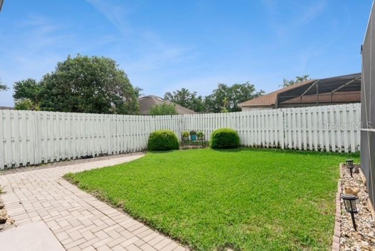 Listing Photo 10