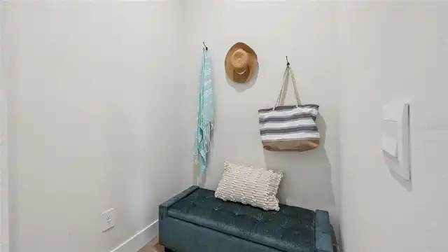 Listing Photo 19