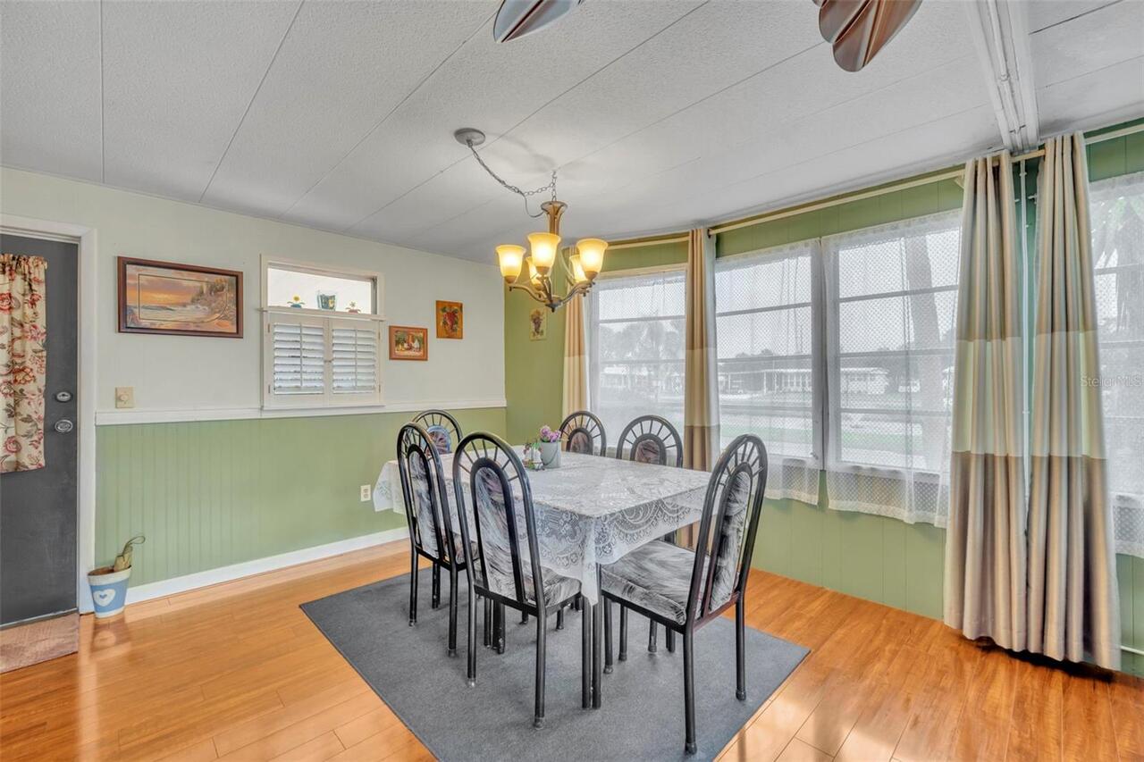 Listing Photo 6