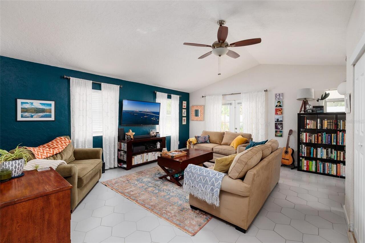 Listing Photo 16