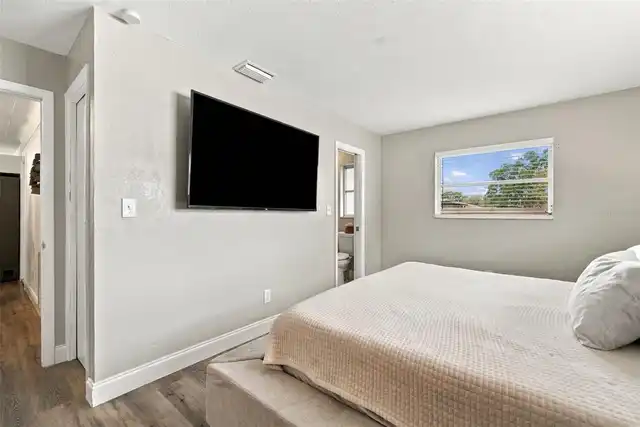 Listing Photo 23