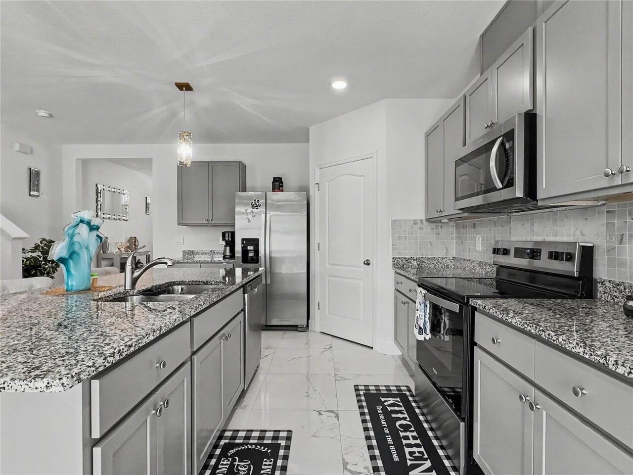 Listing Photo 14