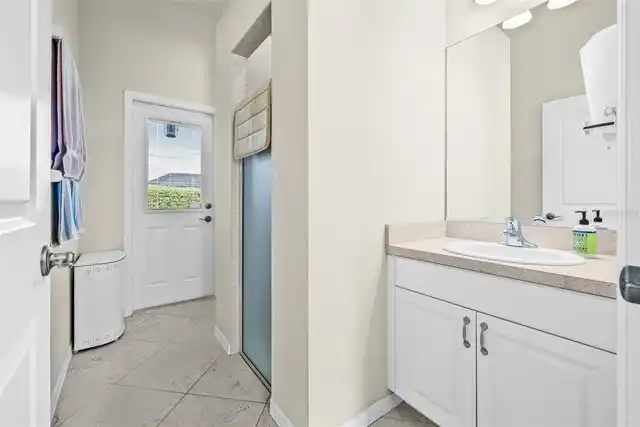 Listing Photo 17