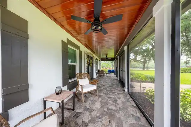 Listing Photo 8