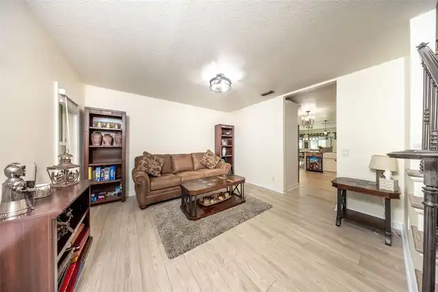 Listing Photo 15