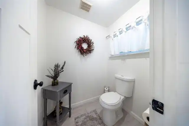 Listing Photo 34