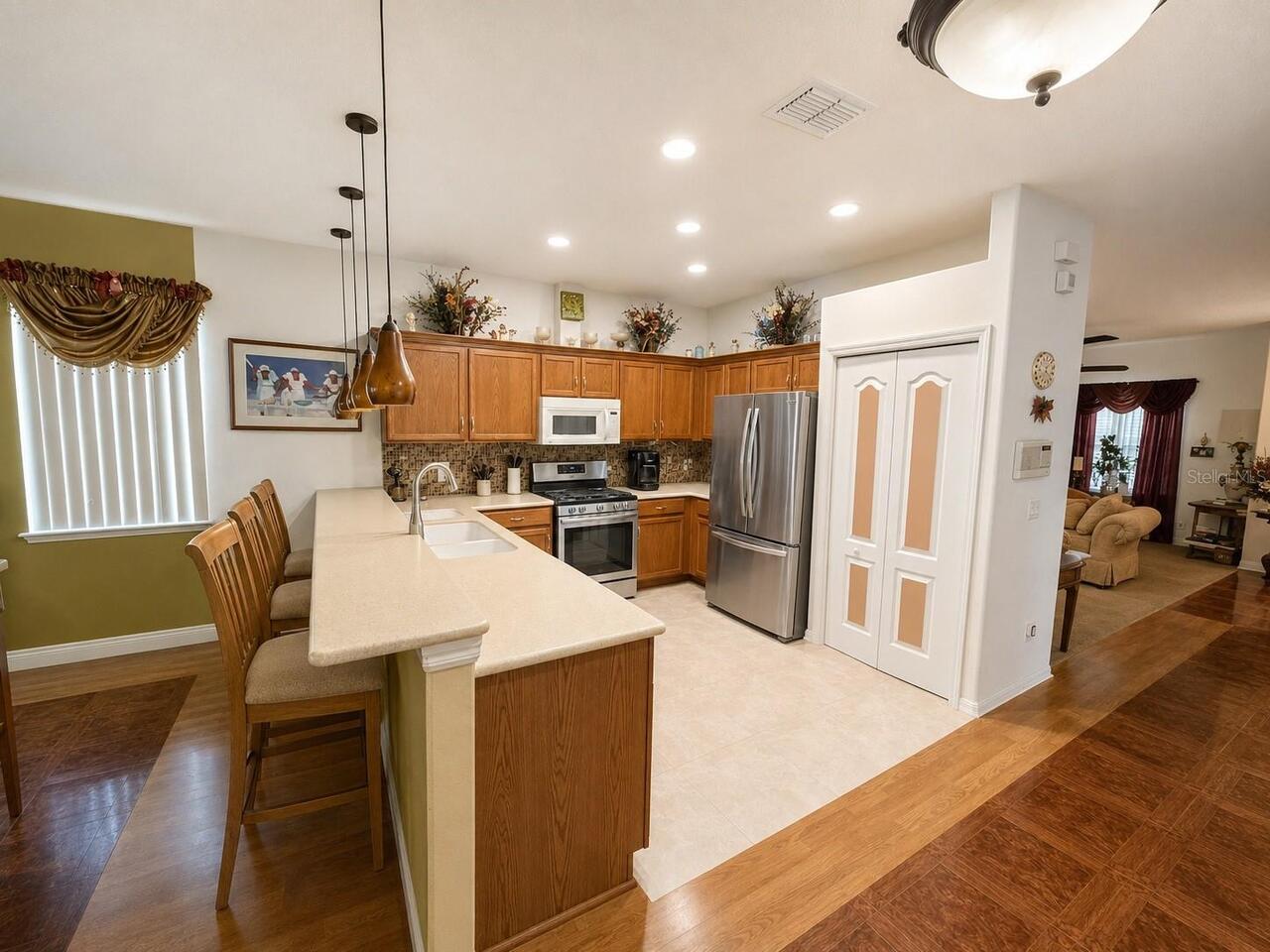 Listing Photo 8