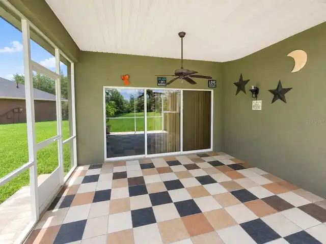 Listing Photo 16