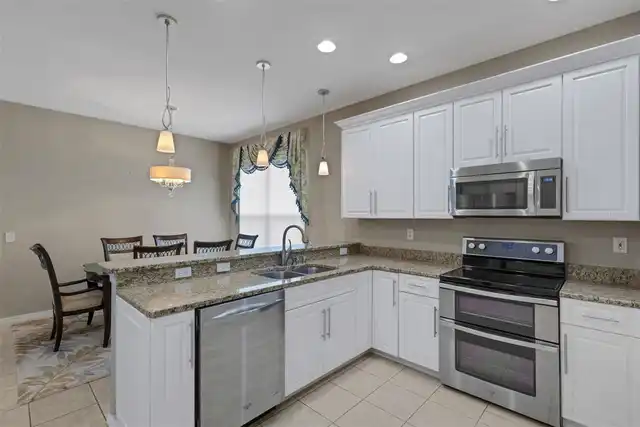 Listing Photo 11
