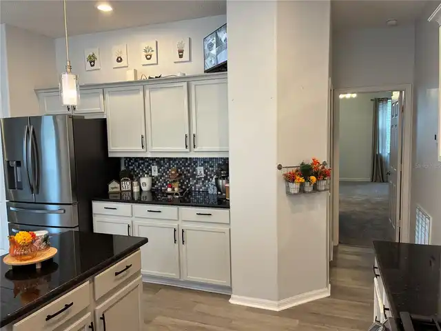 Listing Photo 9