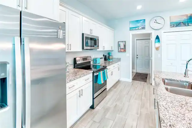 Listing Photo 10