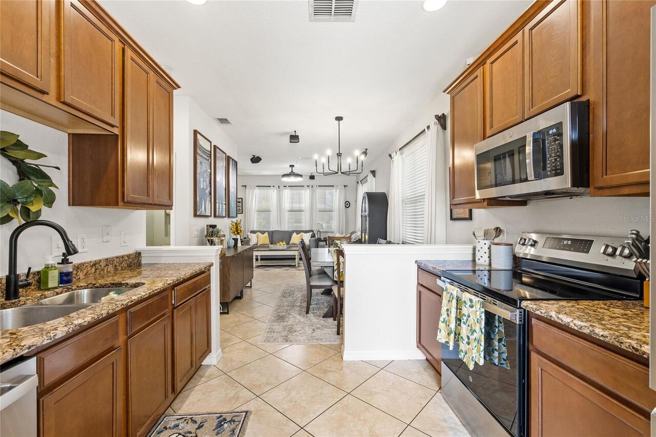 Listing Photo 10