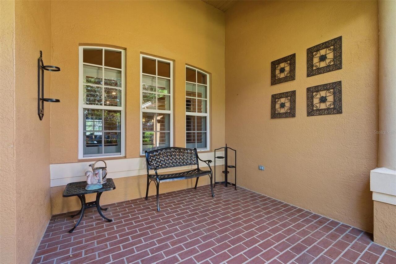 Listing Photo 10