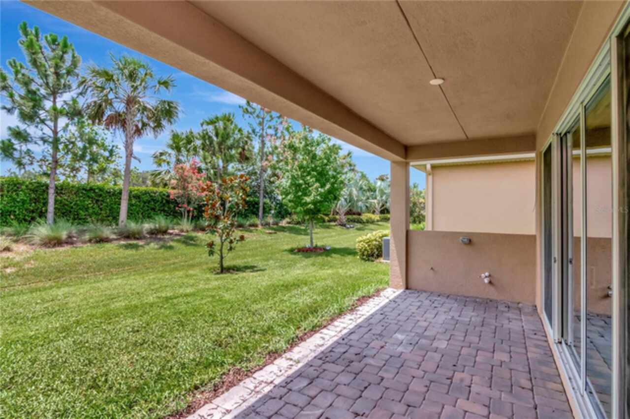 Listing Photo 15