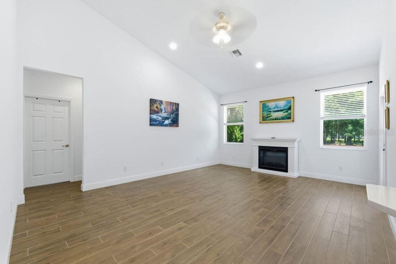 Listing Photo 7