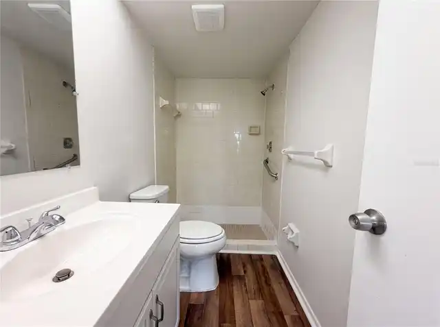 Listing Photo 20
