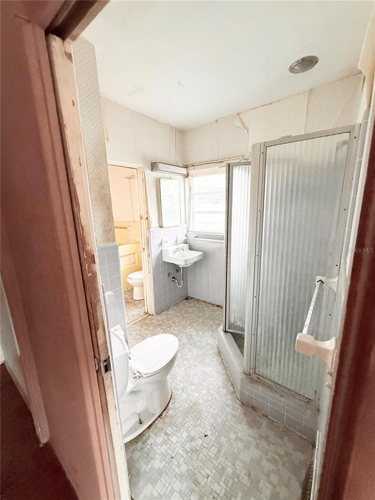Listing Photo 12