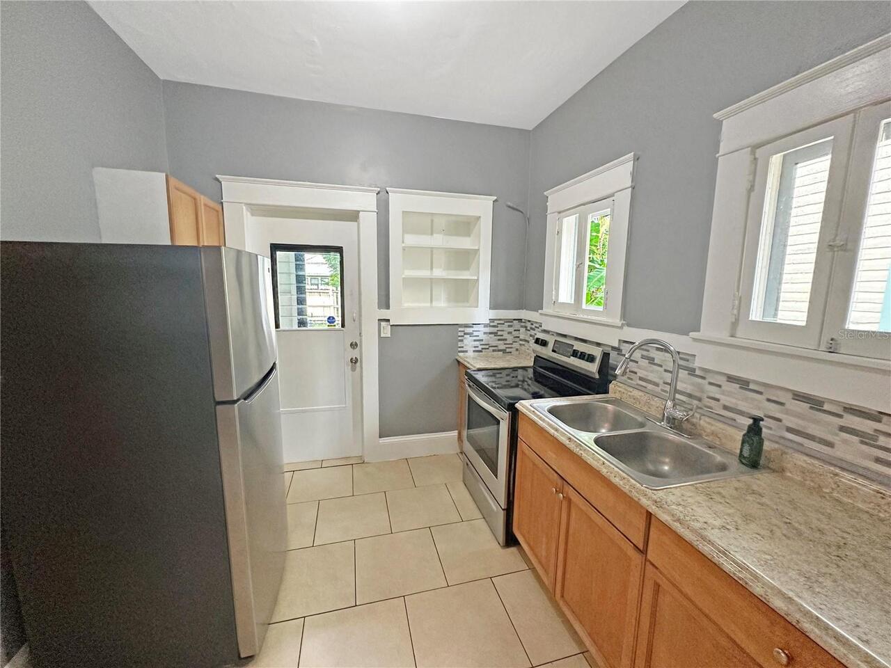 Listing Photo 10