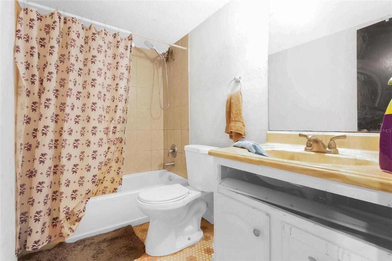Listing Photo 17