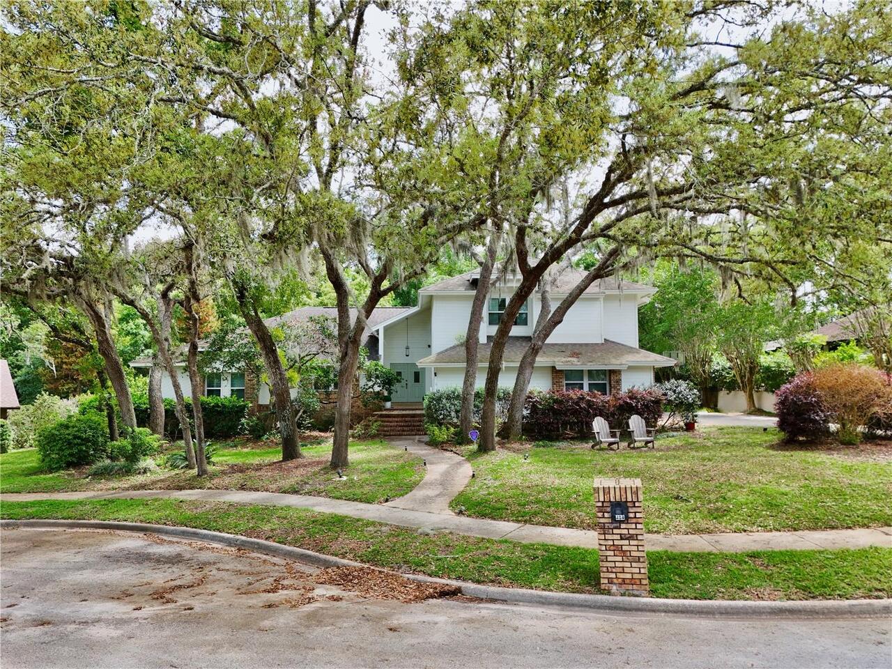 Longwood Real Estate