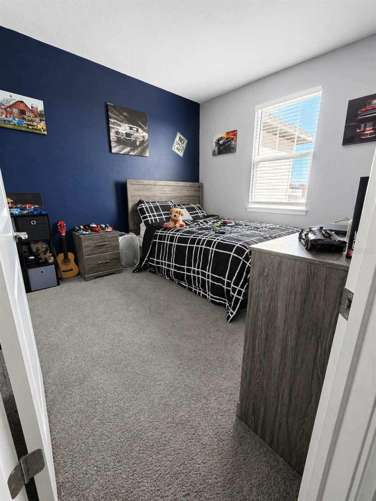 Listing Photo 12