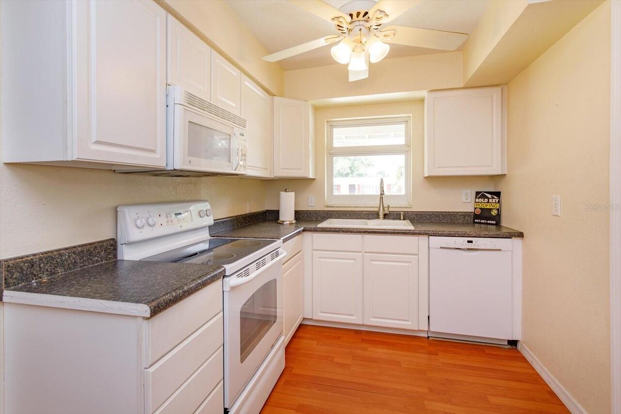 Listing Photo 8