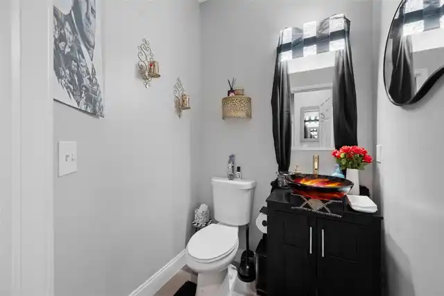 Listing Photo 10