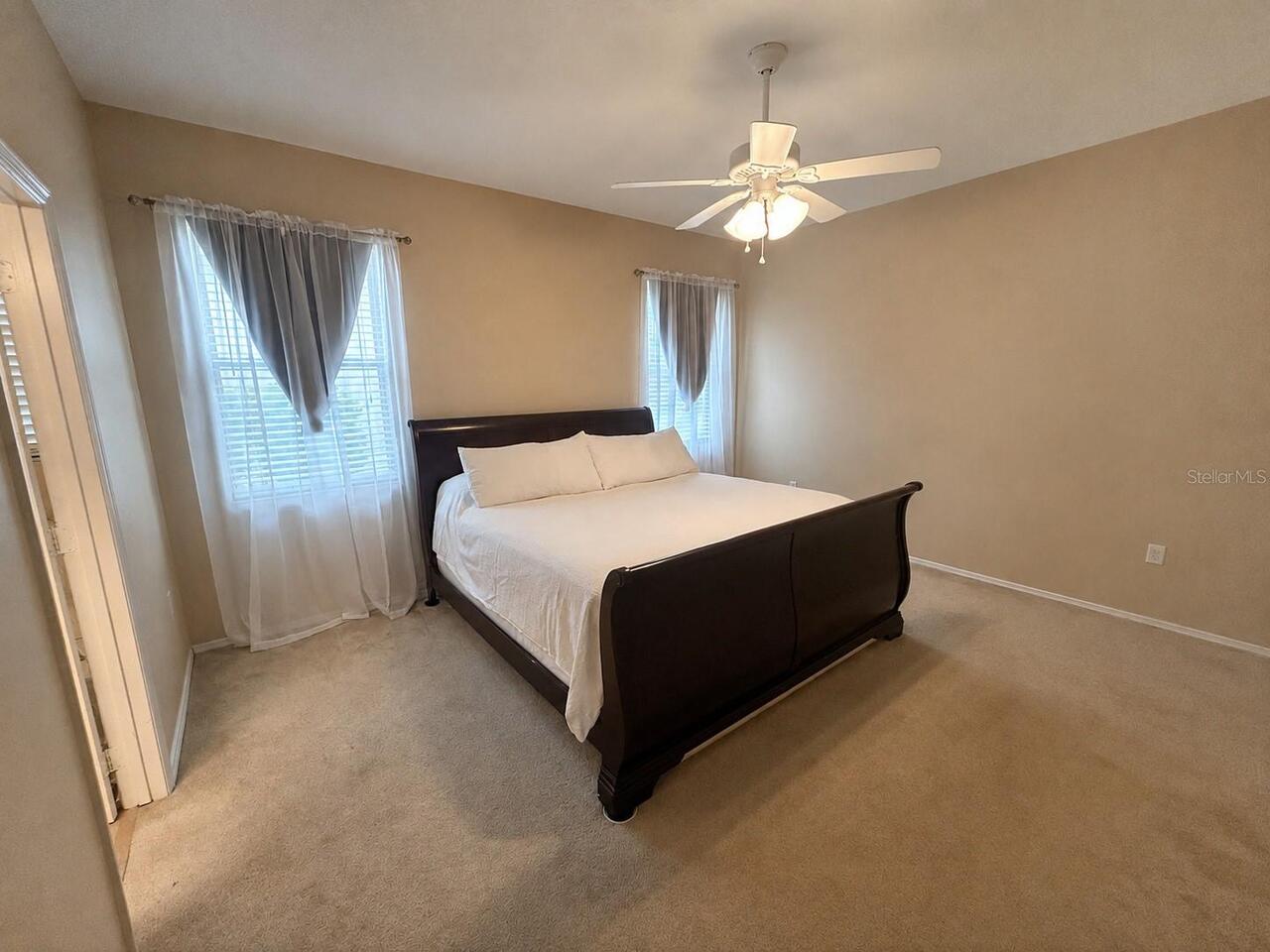Listing Photo 11