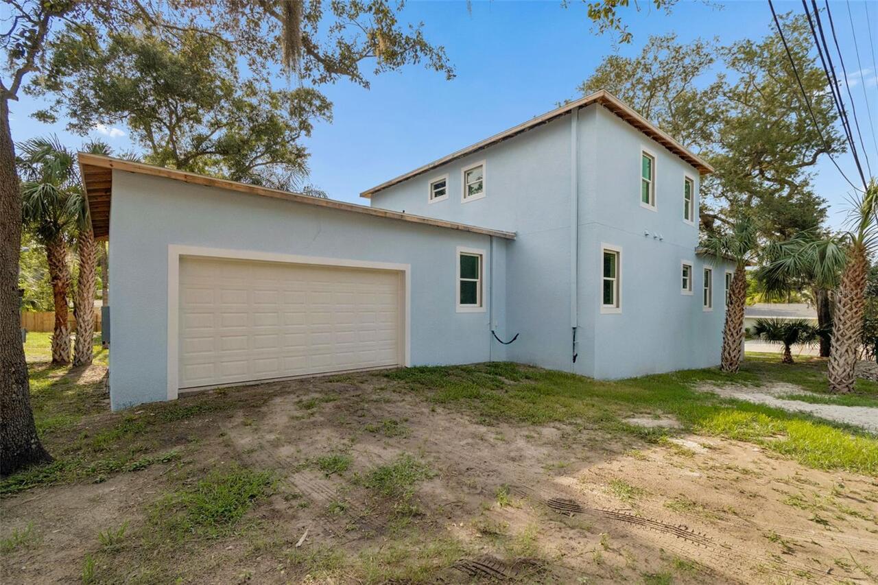 Listing Photo 10