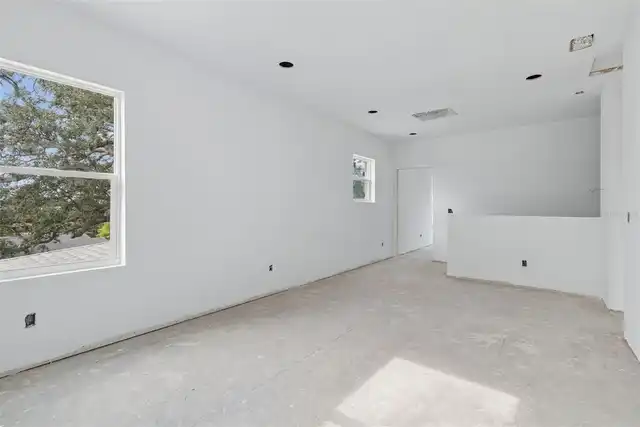 Listing Photo 44