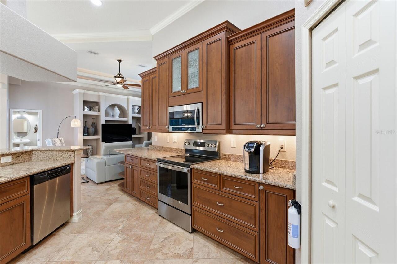 Listing Photo 17