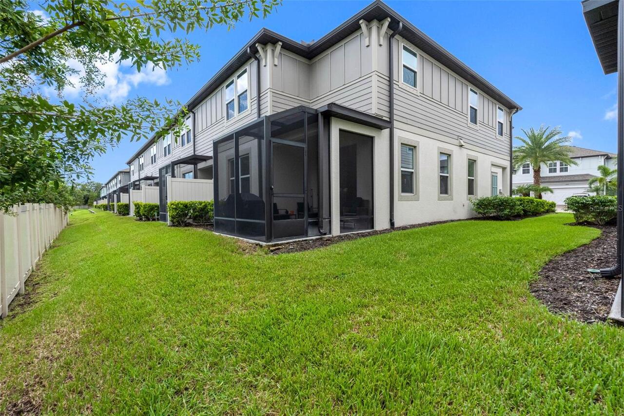Listing Photo 12