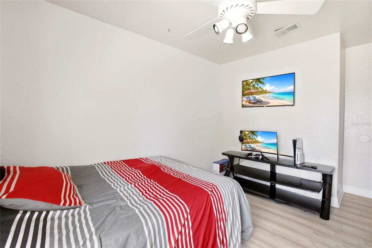 Listing Photo 28