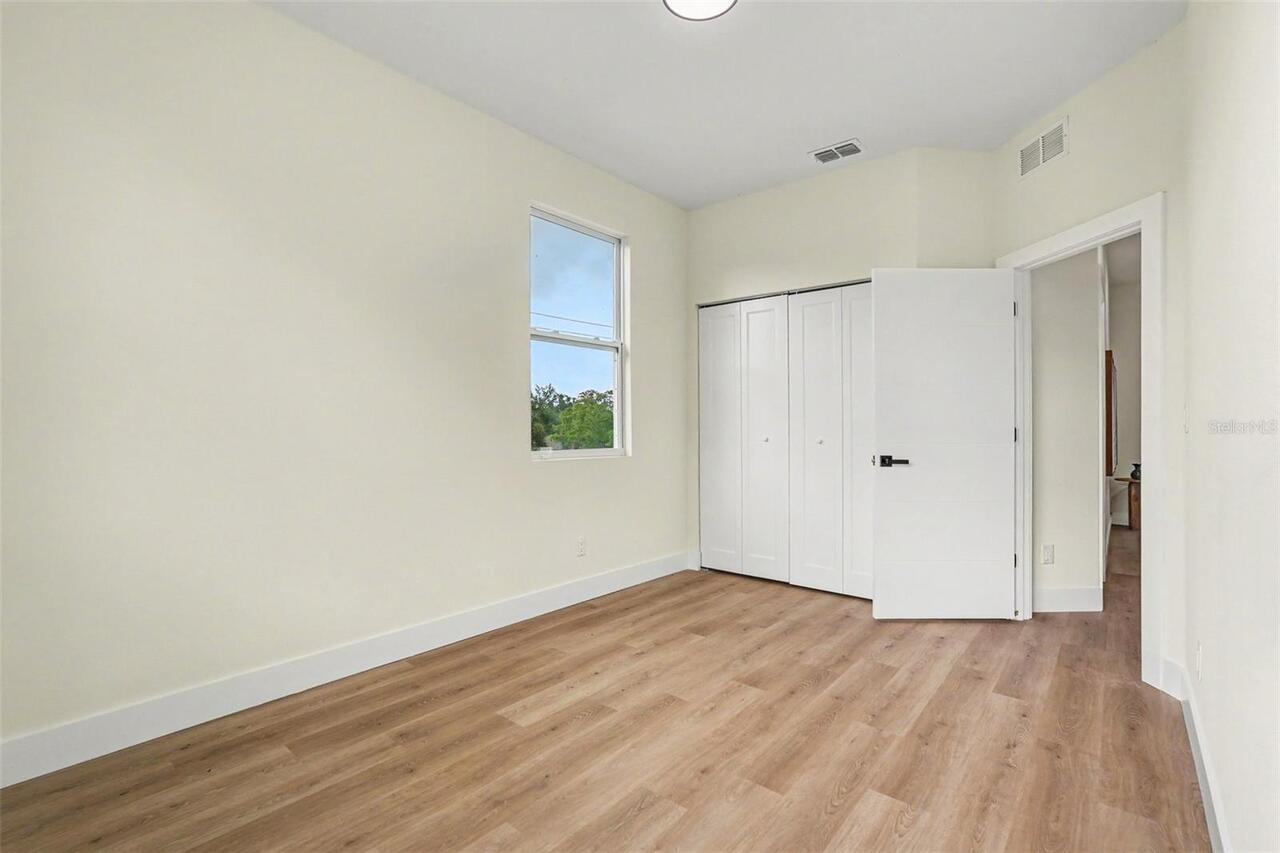 Listing Photo 20