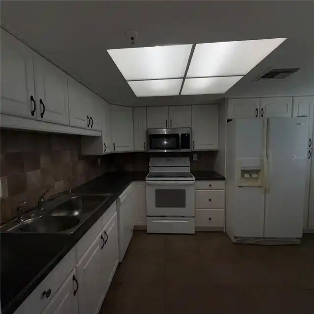 Listing Photo 13