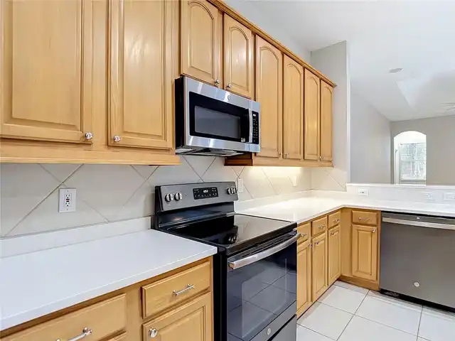 Listing Photo 17