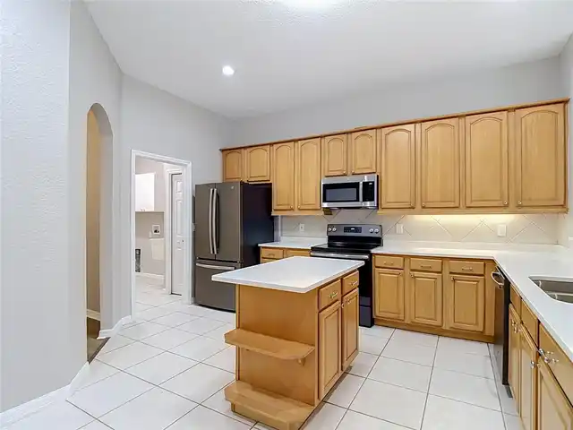 Listing Photo 18