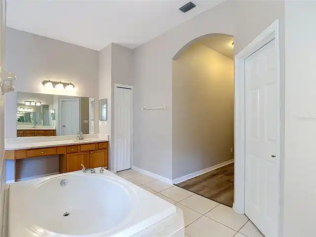 Listing Photo 29