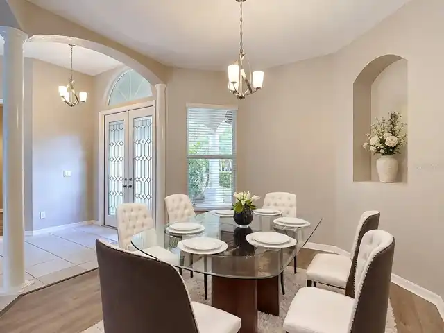 Listing Photo 11