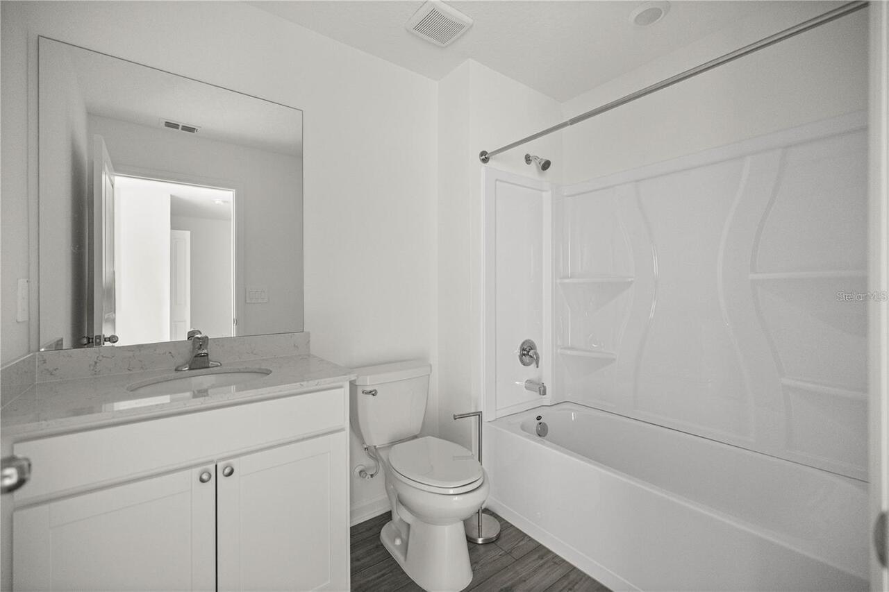 Listing Photo 14