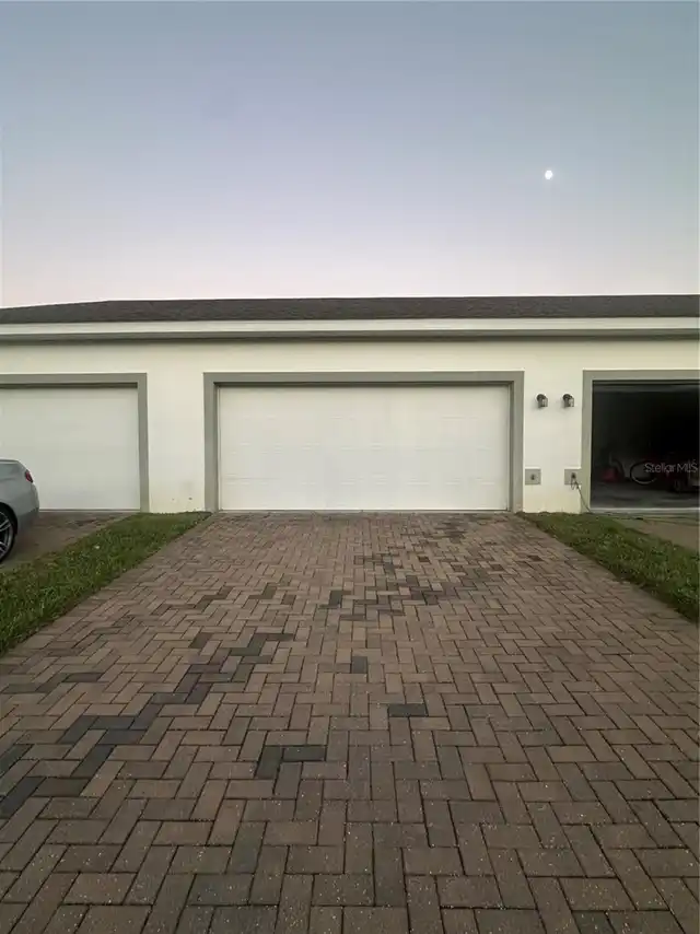 Listing Photo 14