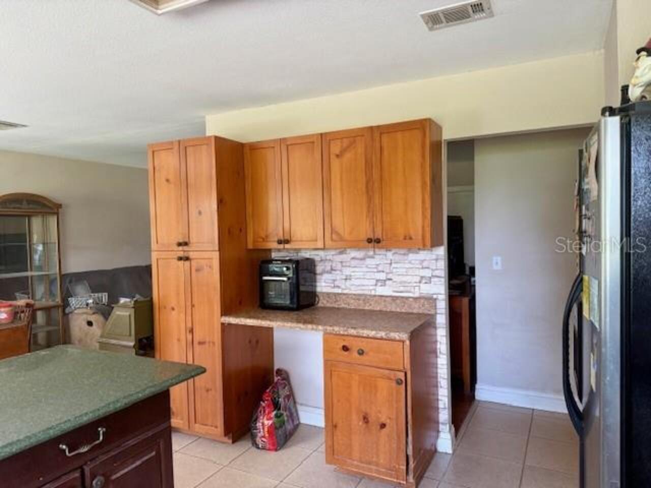 Listing Photo 10