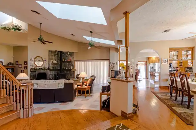 Listing Photo 18