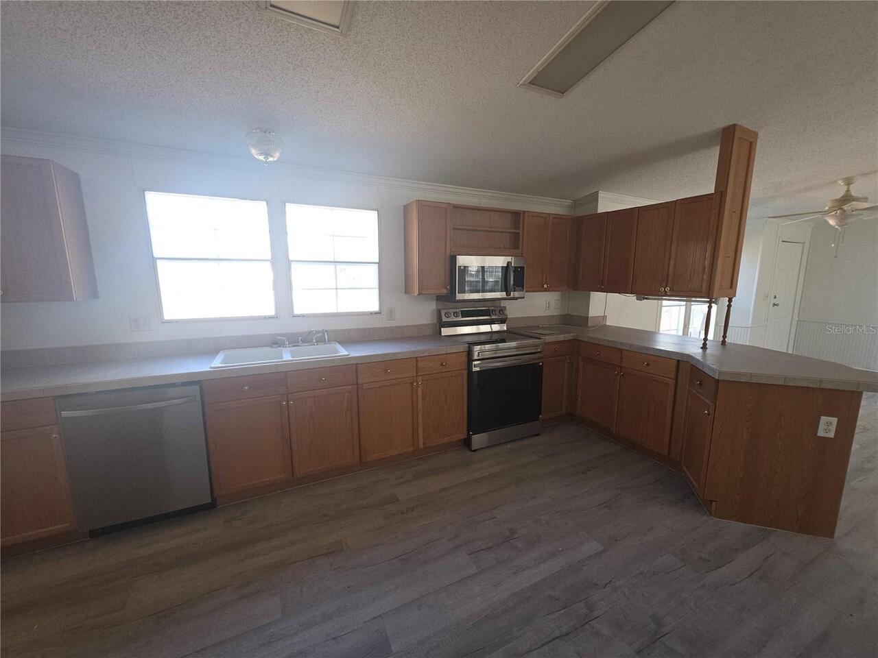 Listing Photo 7