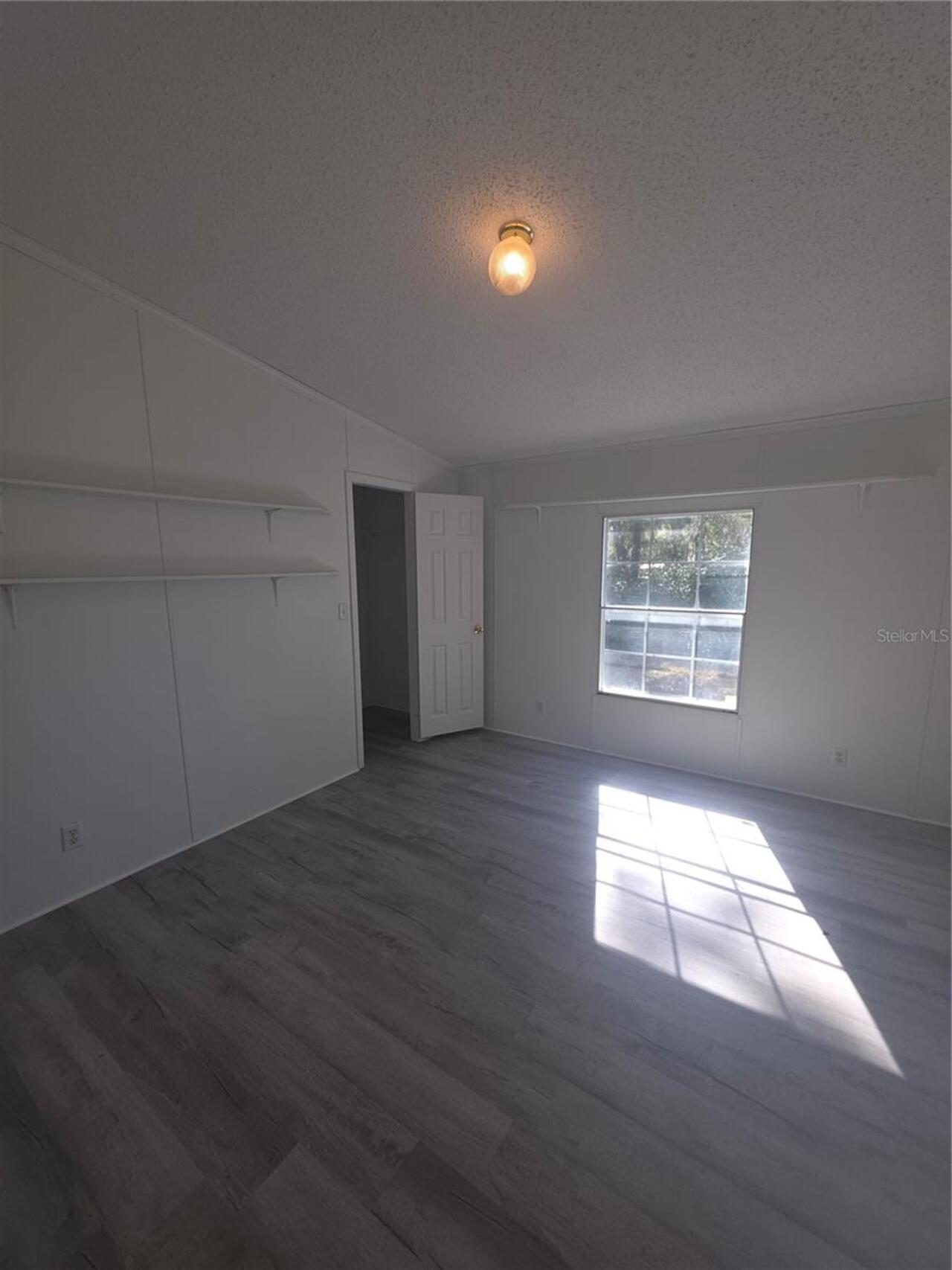 Listing Photo 14