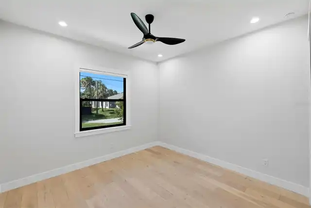 Listing Photo 37
