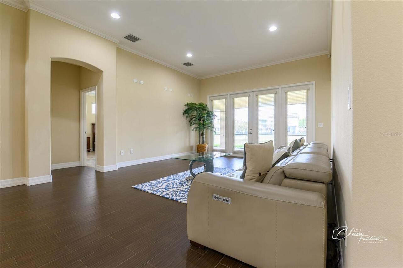 Listing Photo 17